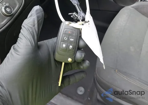 2018 Chevrolet Trax Ls z USA, uszkodzony, nr VIN 3GNCJKSB8JL203072